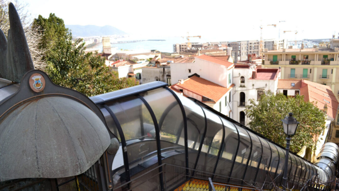 scale-mobili-via-monti-salerno